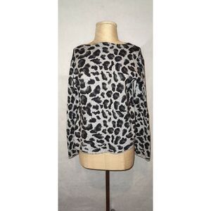 Massimo Dutti Wool Cashmere Black and grey animal print long sleeve sweater. Boa